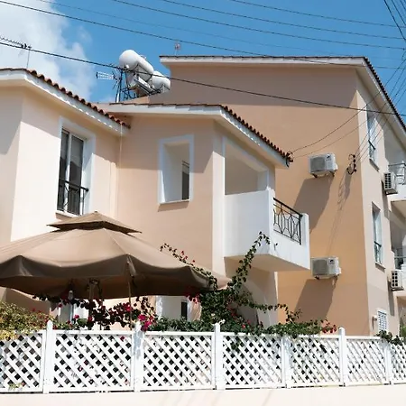 דירה Limnos Gardens פאפוס